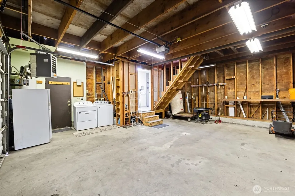 5246 Yearley Drive NE Olympia WA 98516