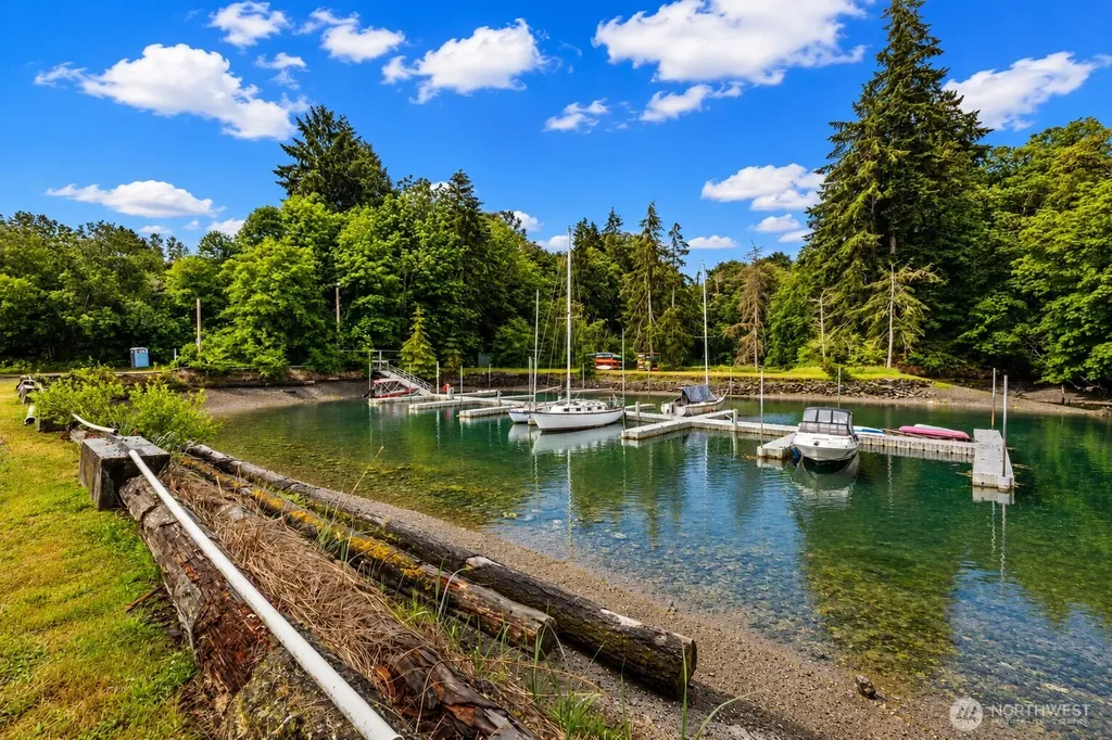 5246 Yearley Drive NE Olympia WA 98516