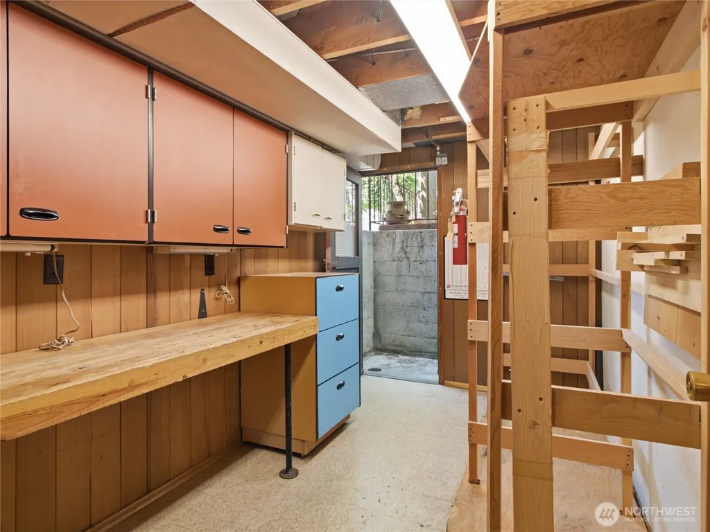 7305 Earl Avenue NW Seattle WA 98117