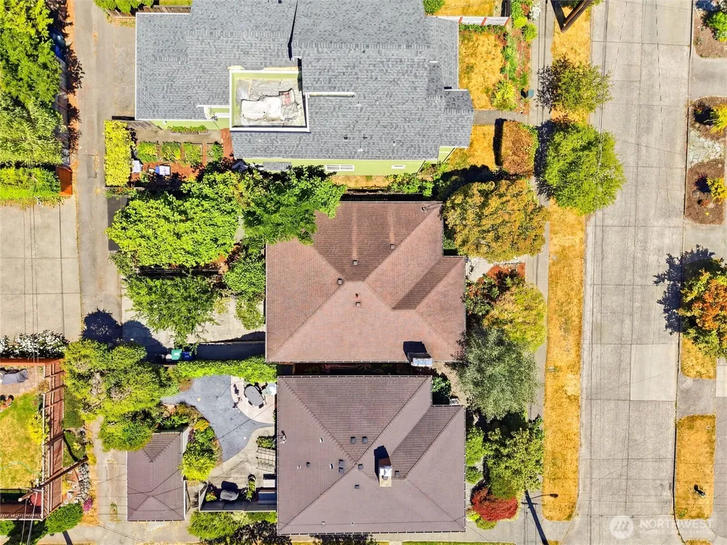 7305 Earl Avenue NW Seattle WA 98117