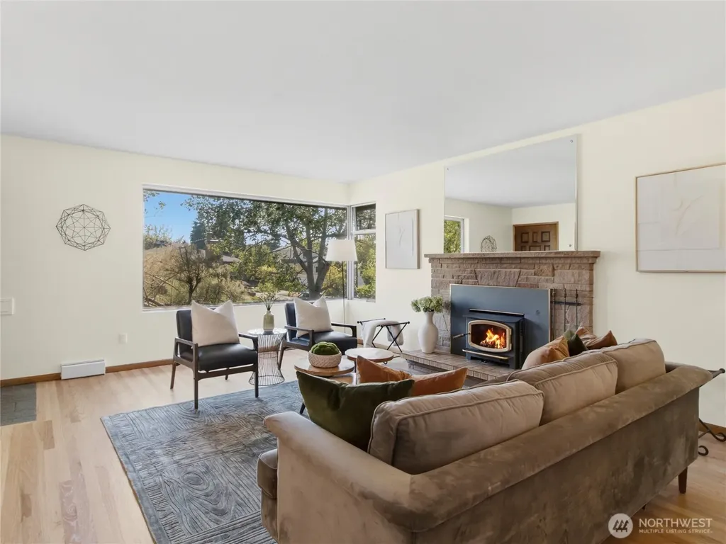7305 Earl Avenue NW Seattle WA 98117