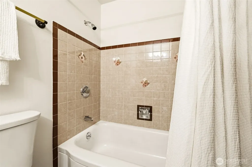19906 83rd Place W Edmonds WA 98026