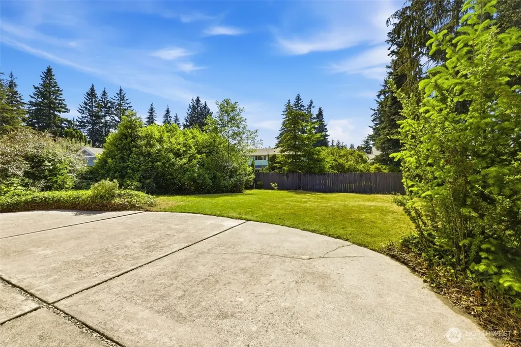 19906 83rd Place W Edmonds WA 98026