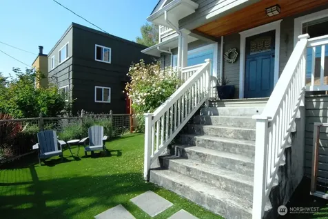 3911 1st Avenue NE Seattle WA 98105