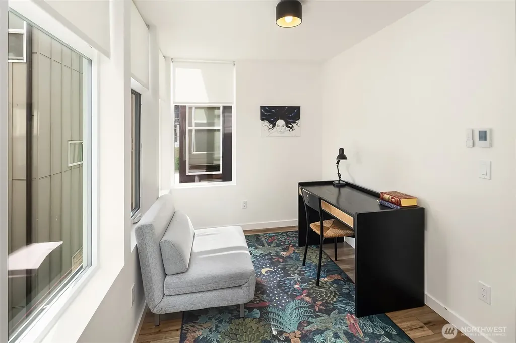 2404 Dexter Avenue N Seattle WA 98109