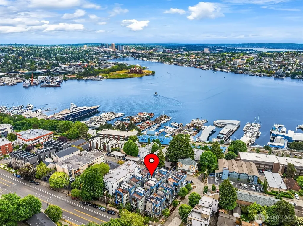 2404 Dexter Avenue N Seattle WA 98109