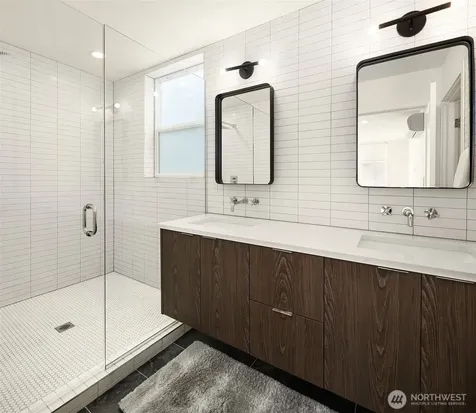 2404 Dexter Avenue N Seattle WA 98109