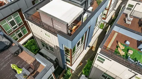 2404 Dexter Avenue N Seattle WA 98109