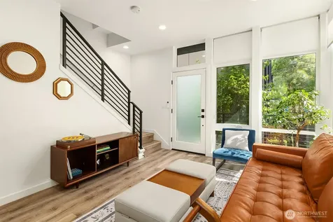 2404 Dexter Avenue N Seattle WA 98109