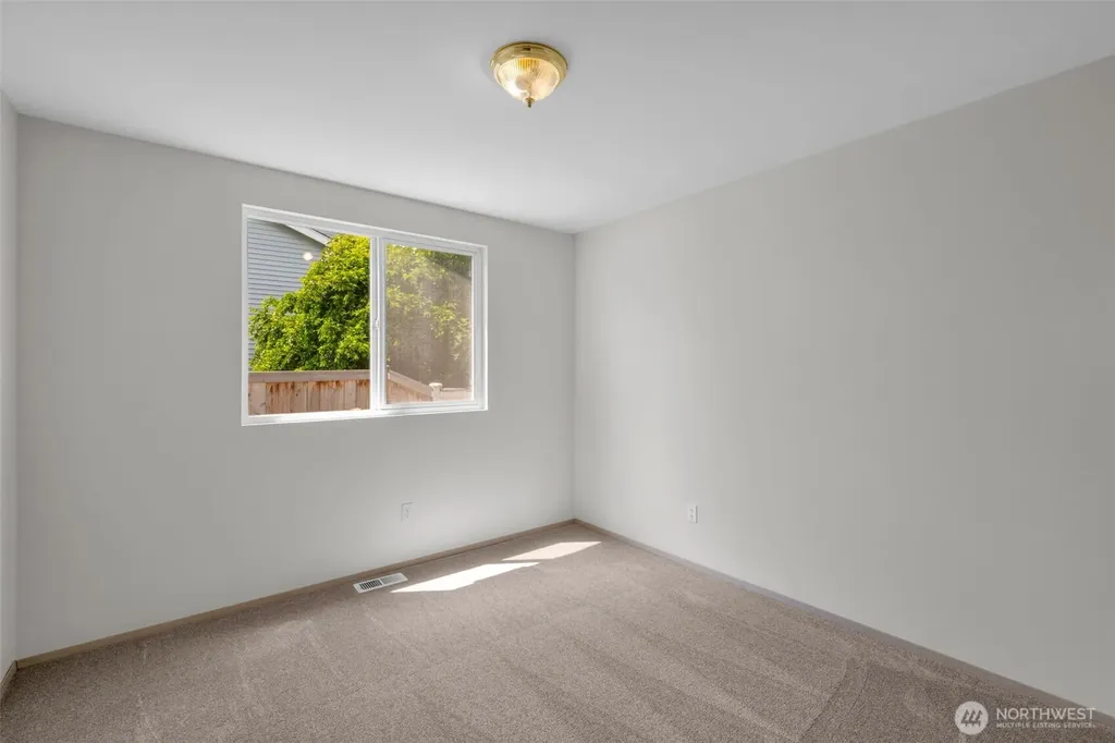 3050 Chelsea Lane Enumclaw WA 98022