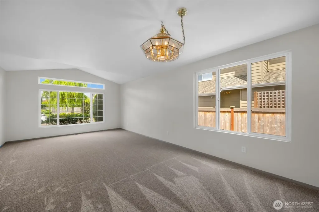 3050 Chelsea Lane Enumclaw WA 98022
