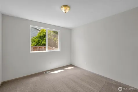 3050 Chelsea Lane Enumclaw WA 98022