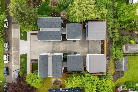 106 29th Avenue E Seattle WA 98112