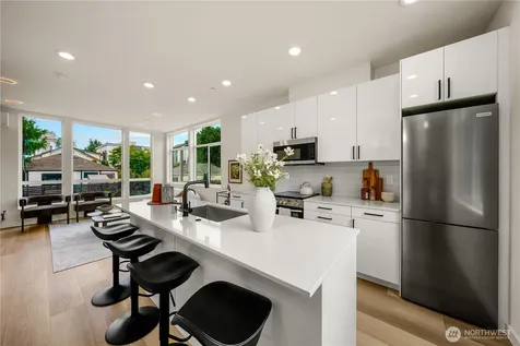 8316 Mary Avenue NW Seattle WA 98117