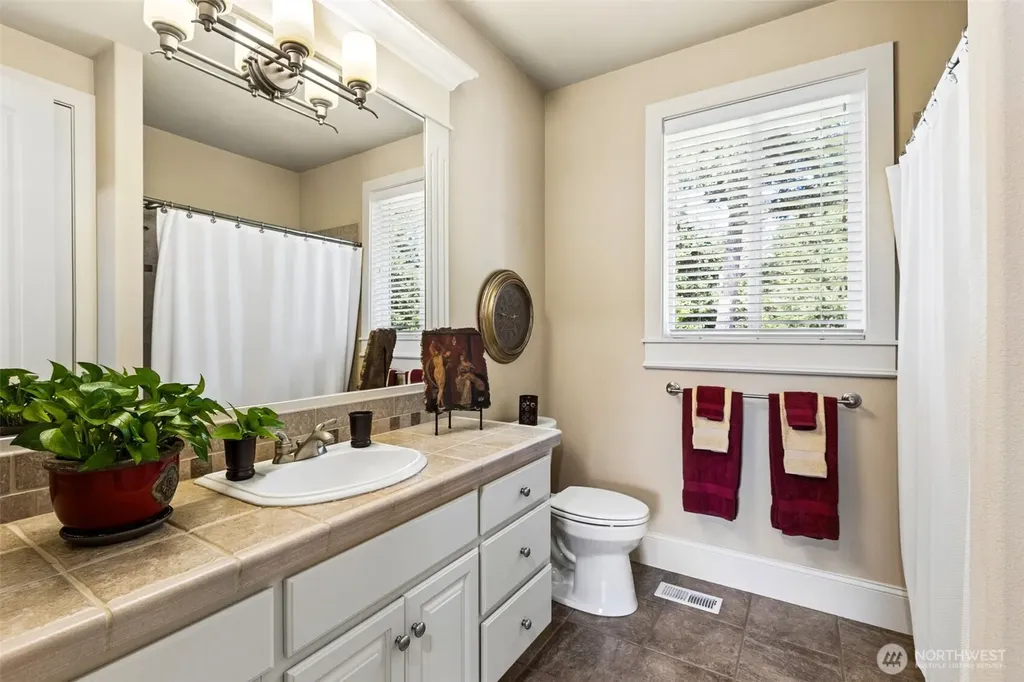 33103 134th Avenue SE Auburn WA 98092