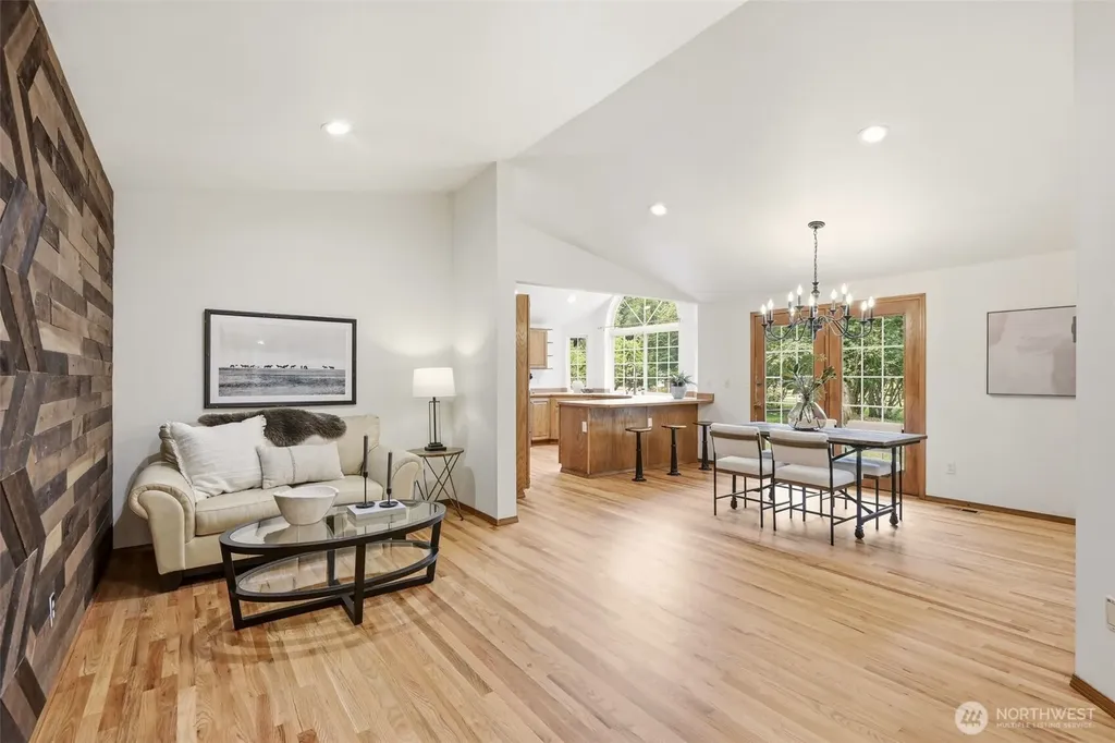 221 Russell Road Snohomish WA 98290