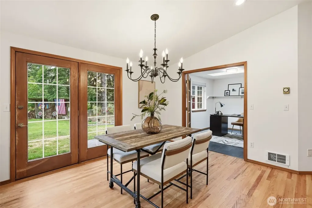 221 Russell Road Snohomish WA 98290