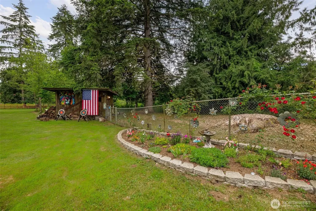 221 Russell Road Snohomish WA 98290