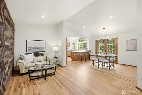 221 Russell Road Snohomish WA 98290
