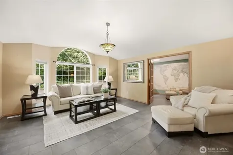 221 Russell Road Snohomish WA 98290