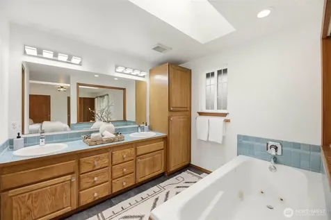221 Russell Road Snohomish WA 98290