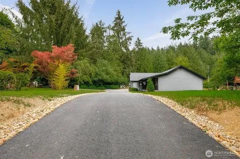 221 Russell Road Snohomish WA 98290
