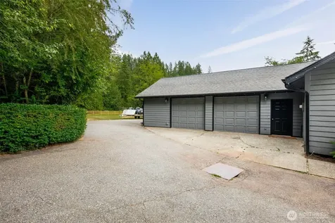 221 Russell Road Snohomish WA 98290