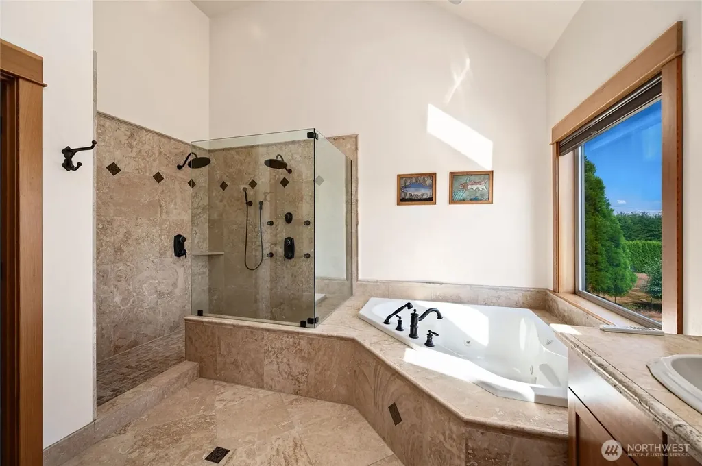 794 W Smith Road Bellingham WA 98226