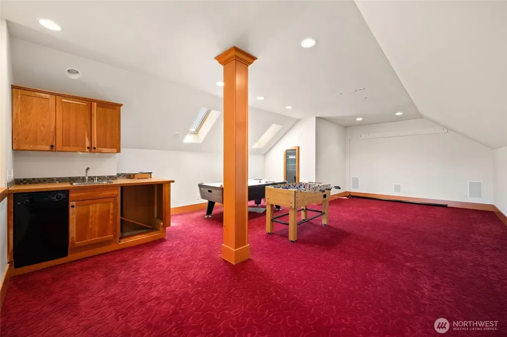 794 W Smith Road Bellingham WA 98226