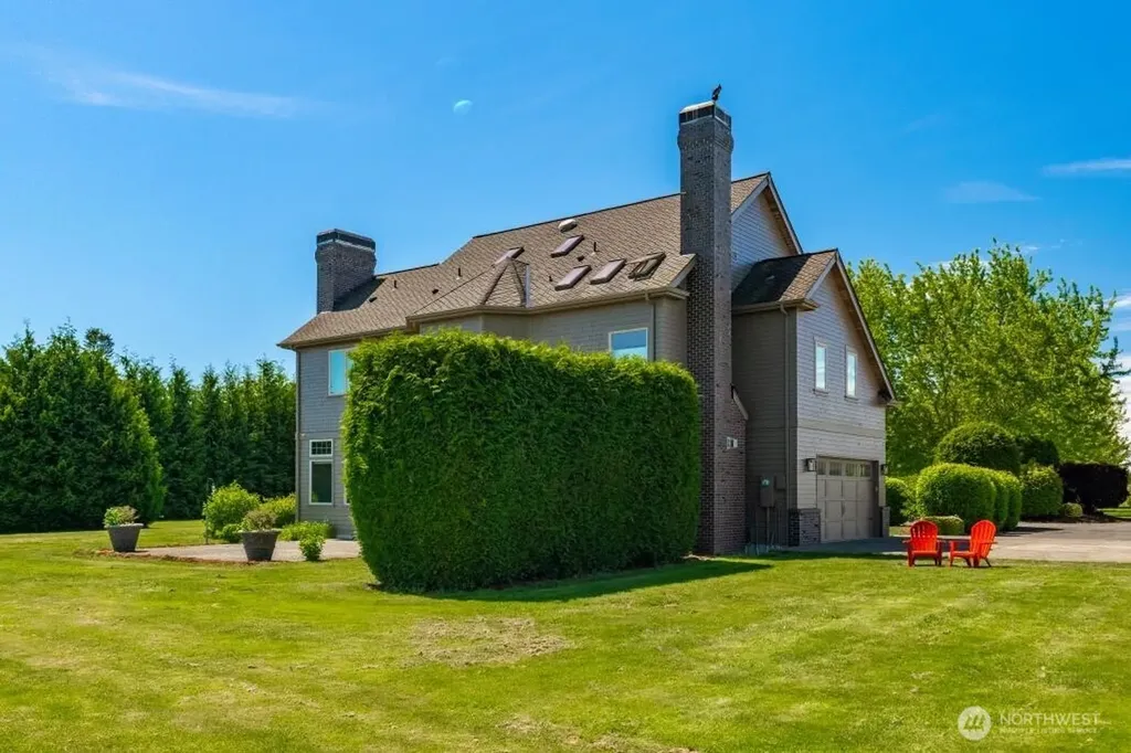 794 W Smith Road Bellingham WA 98226