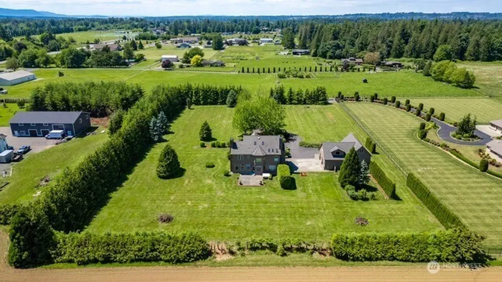 794 W Smith Road Bellingham WA 98226