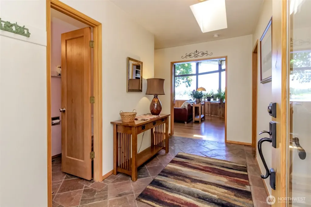 7902 Kelly Beach Road Olympia WA 98513