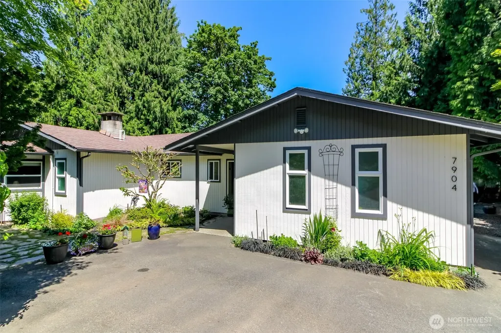 7902 Kelly Beach Road Olympia WA 98513