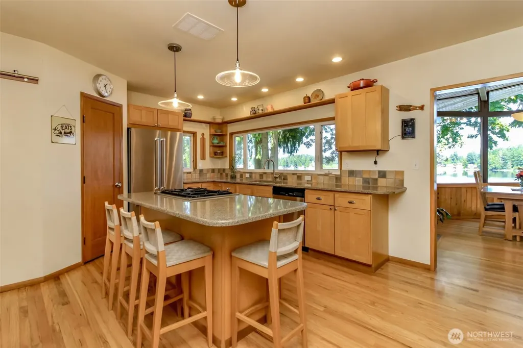 7902 Kelly Beach Road Olympia WA 98513