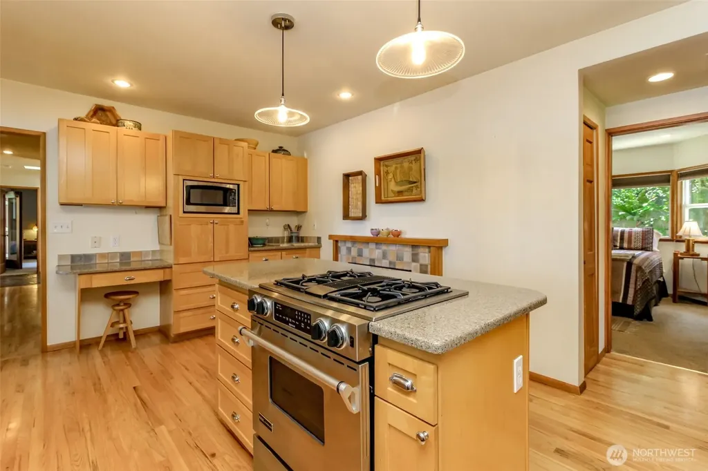 7902 Kelly Beach Road Olympia WA 98513