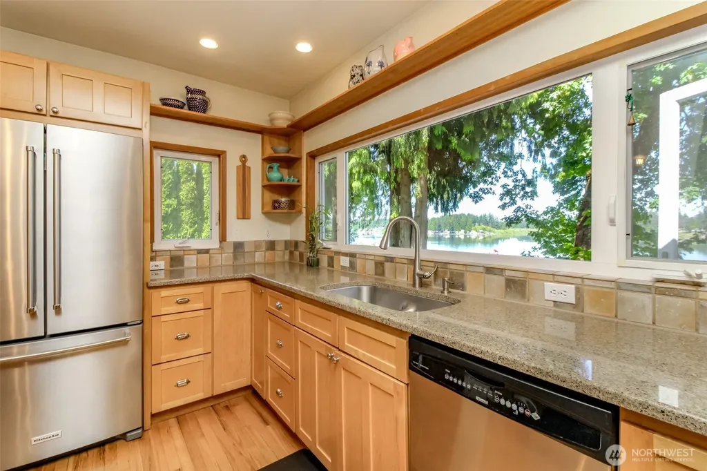7902 Kelly Beach Road Olympia WA 98513