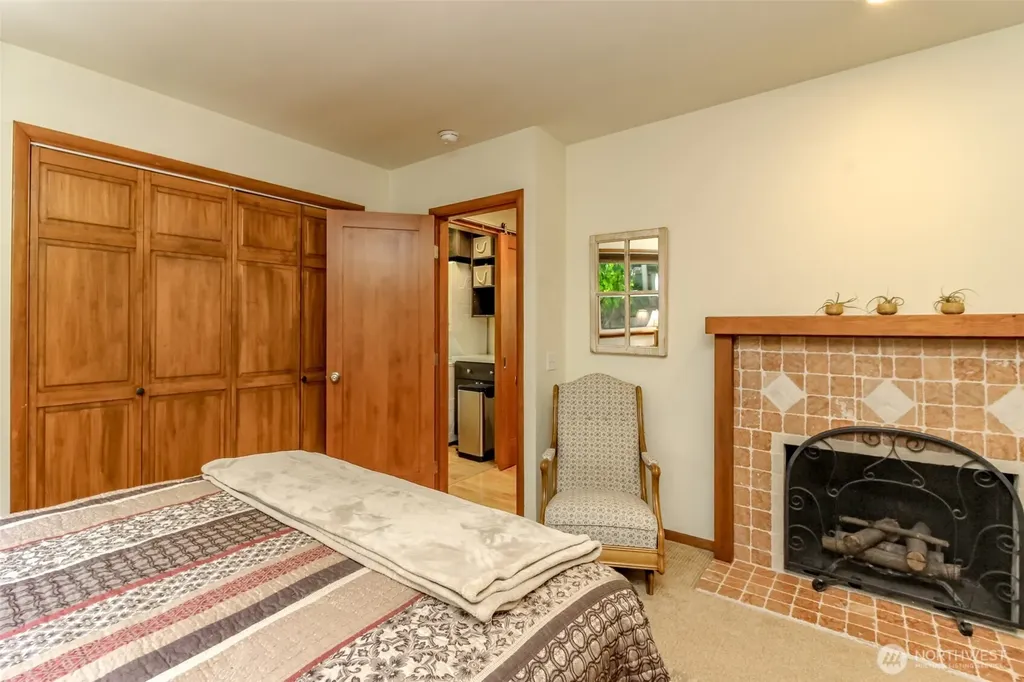 7902 Kelly Beach Road Olympia WA 98513