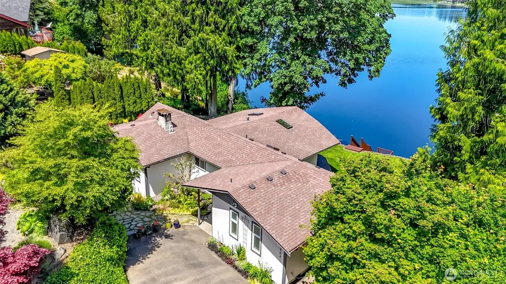 7902 Kelly Beach Road Olympia WA 98513