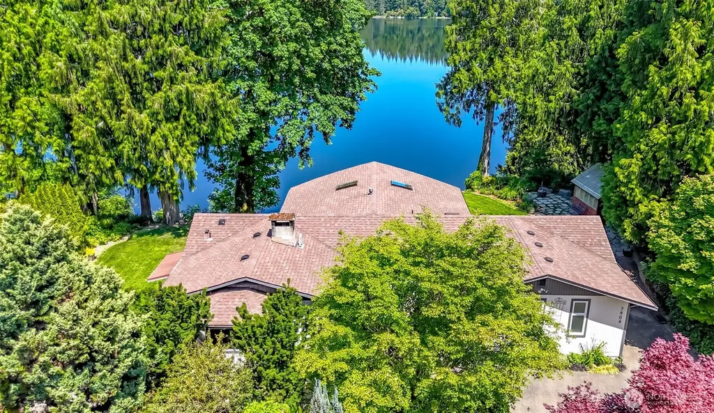 7902 Kelly Beach Road Olympia WA 98513