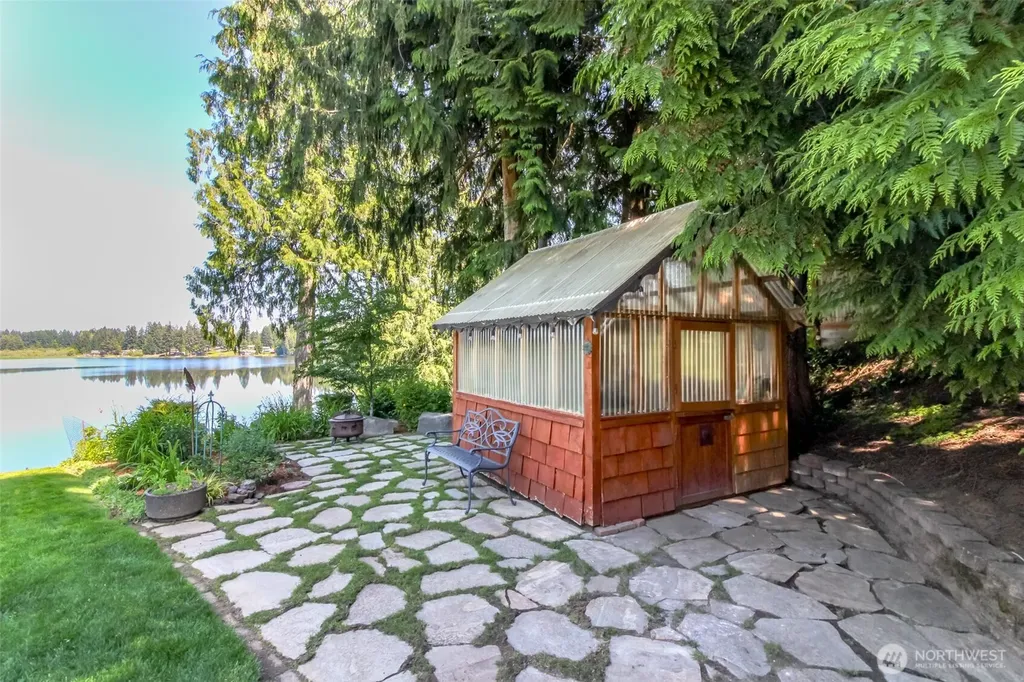 7902 Kelly Beach Road Olympia WA 98513