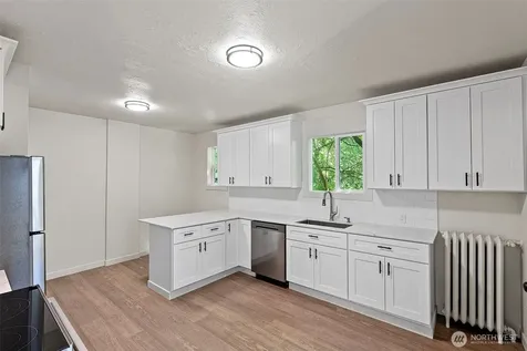 621 S Pine Street Tacoma WA 98405