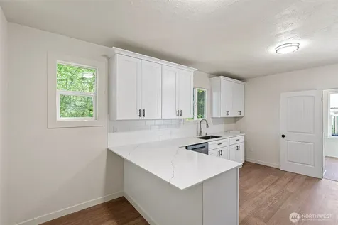 621 S Pine Street Tacoma WA 98405