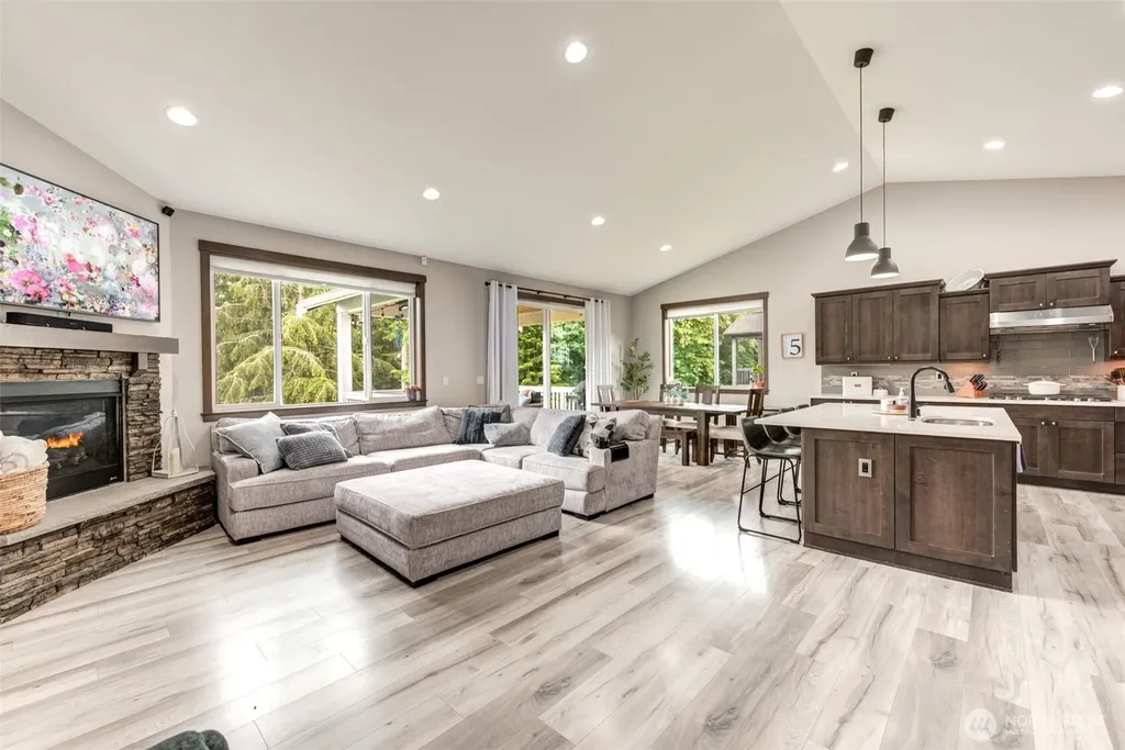5529 159th Avenue SE Snohomish WA 98290