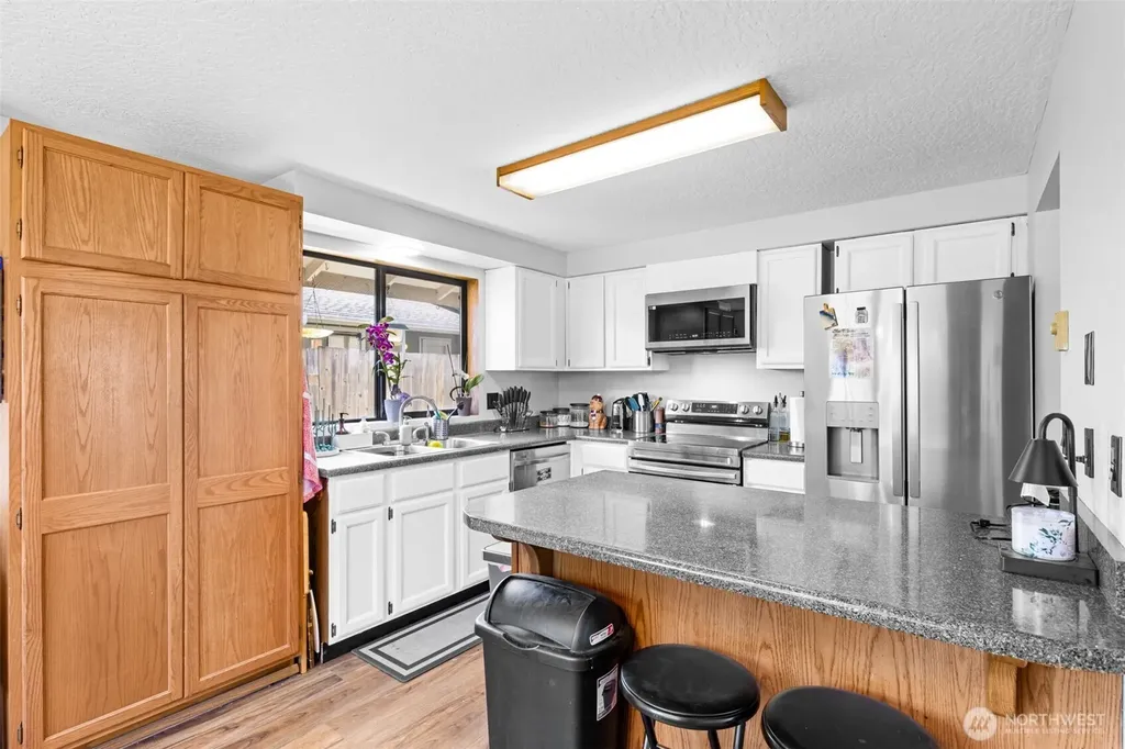 1410 W 10th Street Port Angeles WA 98363
