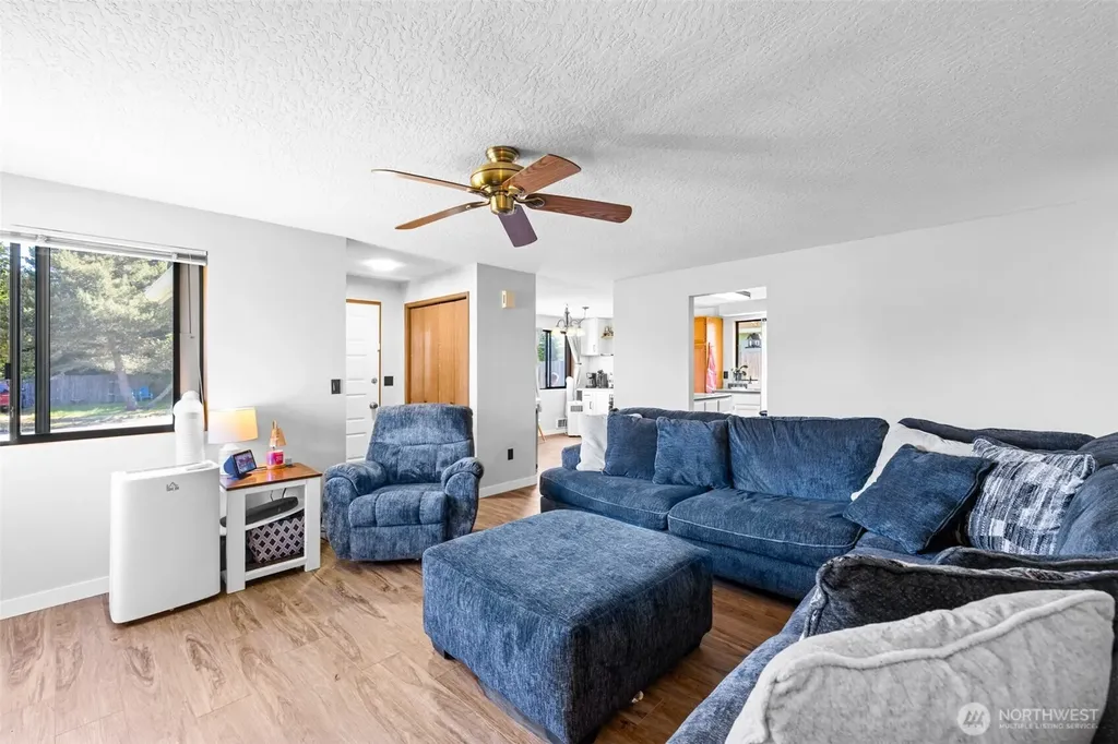 1410 W 10th Street Port Angeles WA 98363