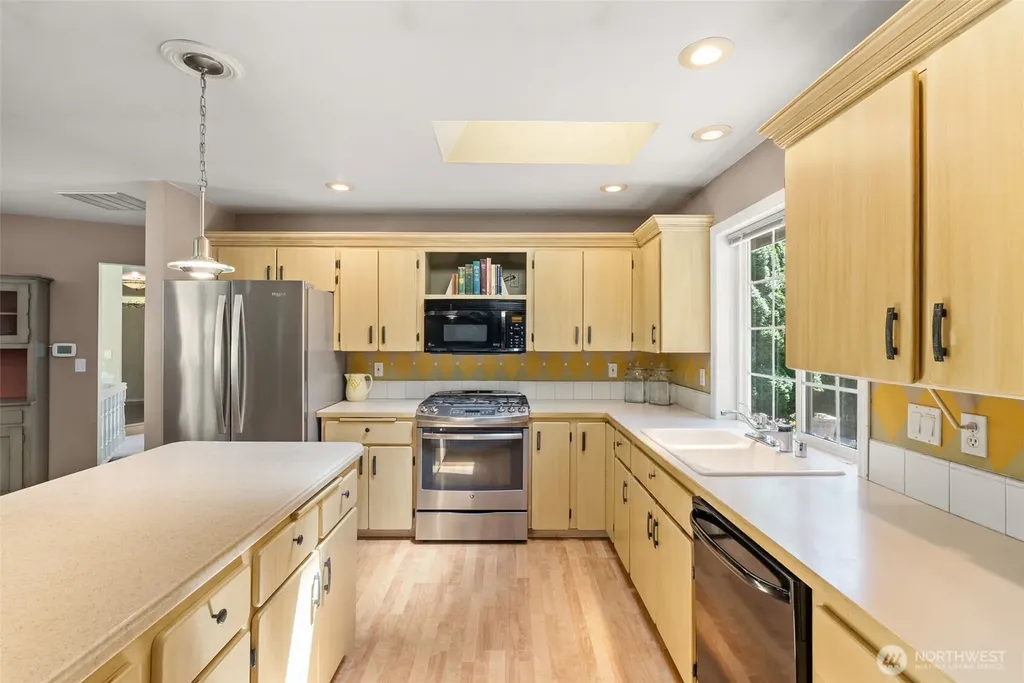 2226 35th St NW Gig Harbor WA 98335