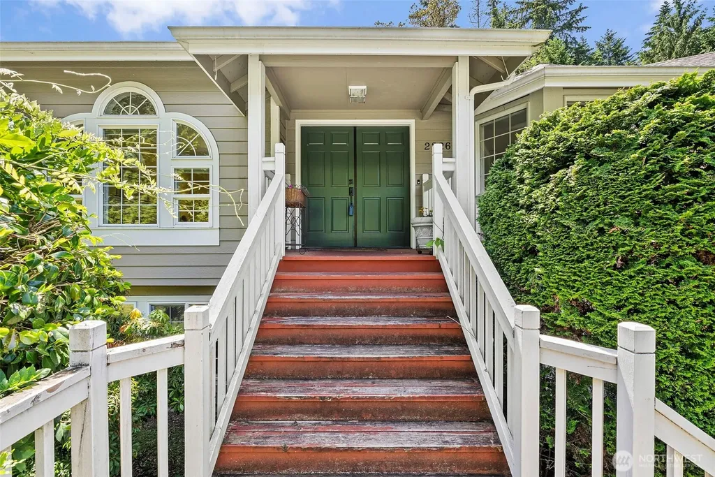 2226 35th St NW Gig Harbor WA 98335