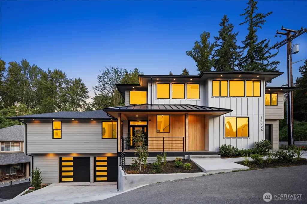 19926 68th Avenue NE Kenmore WA 98028