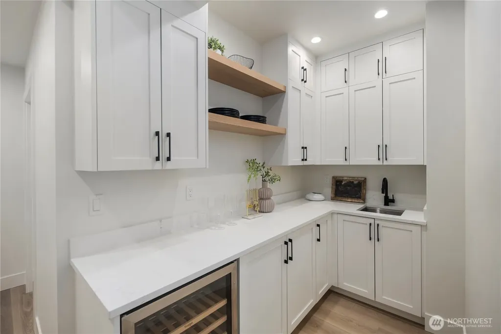 19926 68th Avenue NE Kenmore WA 98028