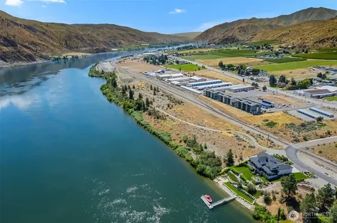 15055 N Lakeshore Drive Entiat WA 98822